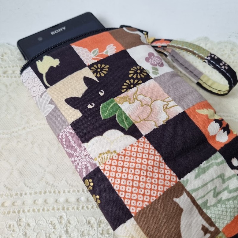 Etui zippé pour téléphone - Damier chats