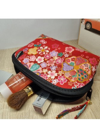 Trousse arrondie - Miya rouge fleuri