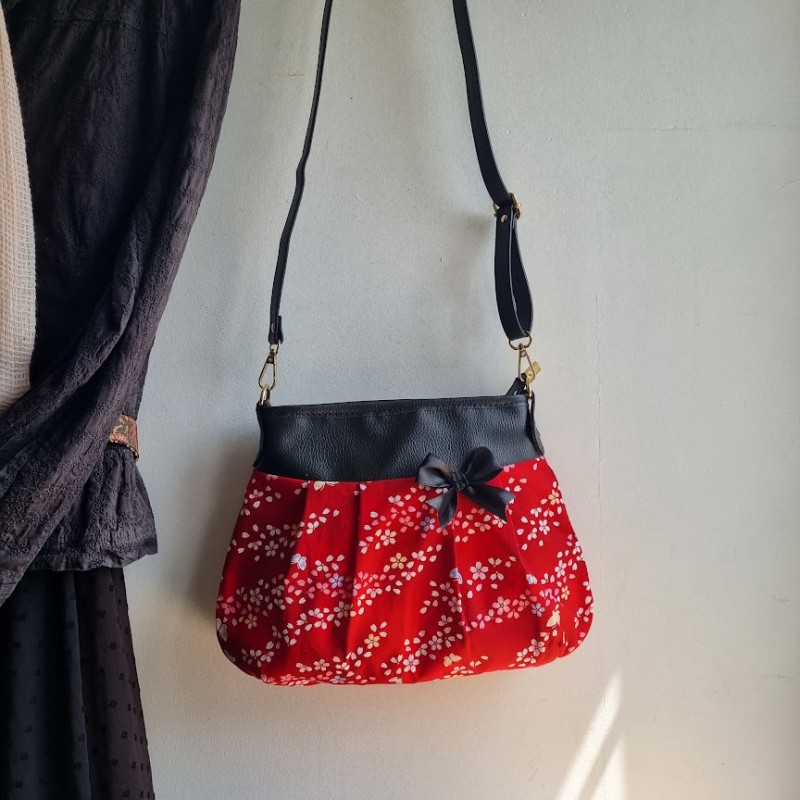 Sac à bandoulière - Miyu rouge & simili cuir noir