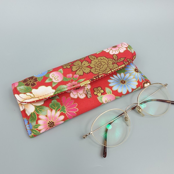 Glasses case custom made - Kanako red