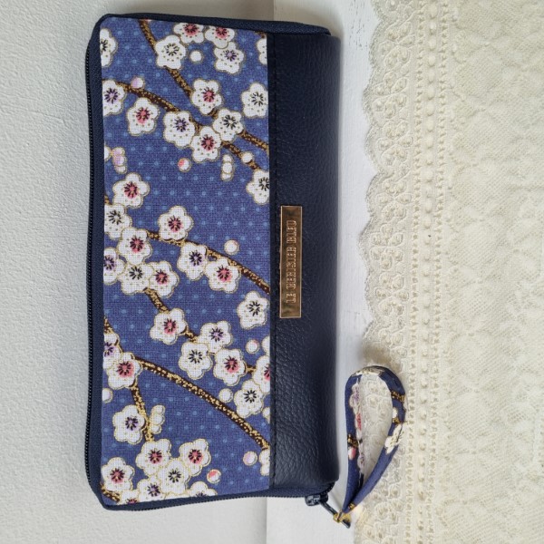 8.3" long zippered wallet - Haruka blue - Navy blue faux leather